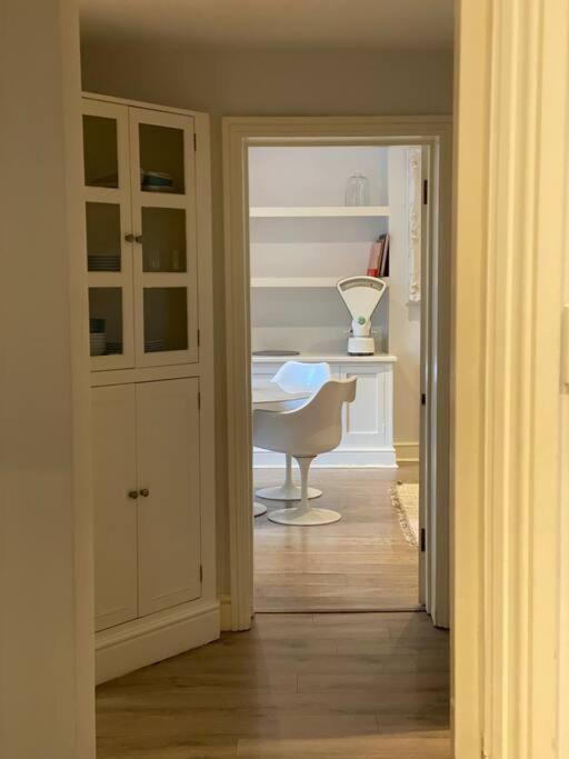 Beautiful 2 Bed/ 2 Bath Notting Hill Garden Flat Leilighet London Eksteriør bilde