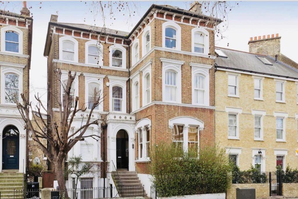 Beautiful 2 Bed/ 2 Bath Notting Hill Garden Flat Leilighet London Eksteriør bilde